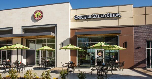 how much does a chicken salad chick franchise owner make