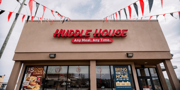 huddle house franchise store