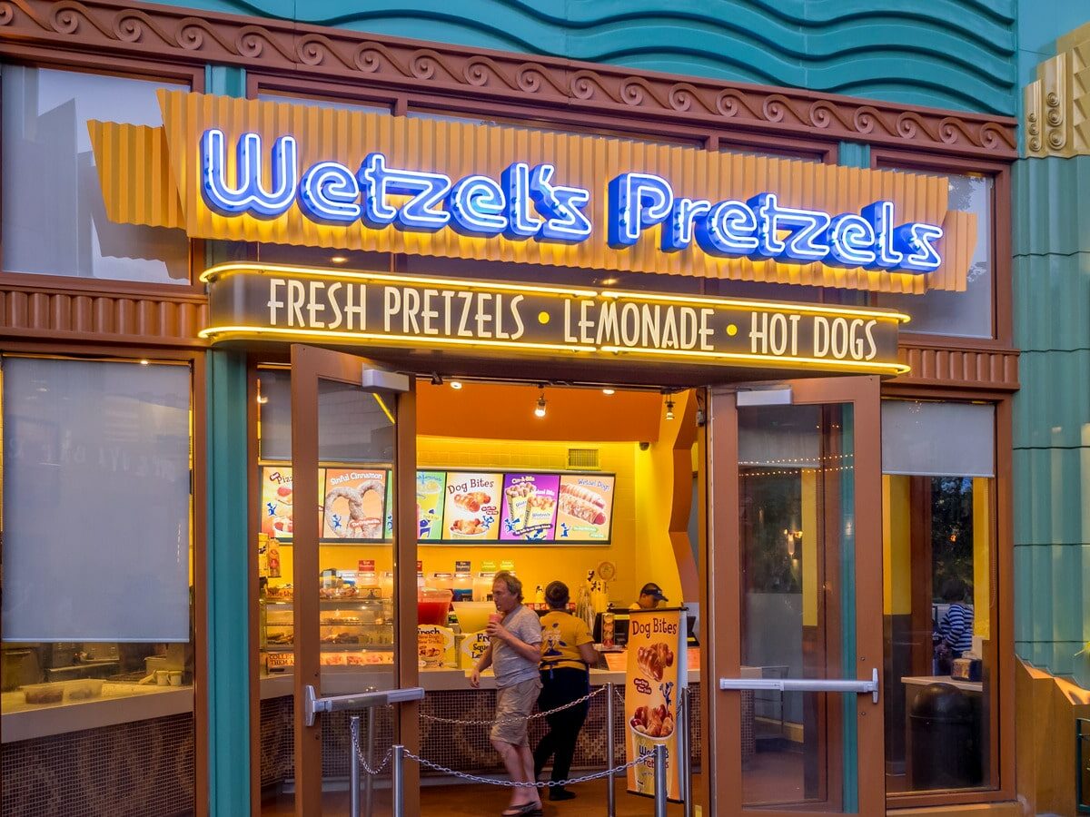 Wetzel's Pretzels Franchises Costs & Profits (2023)