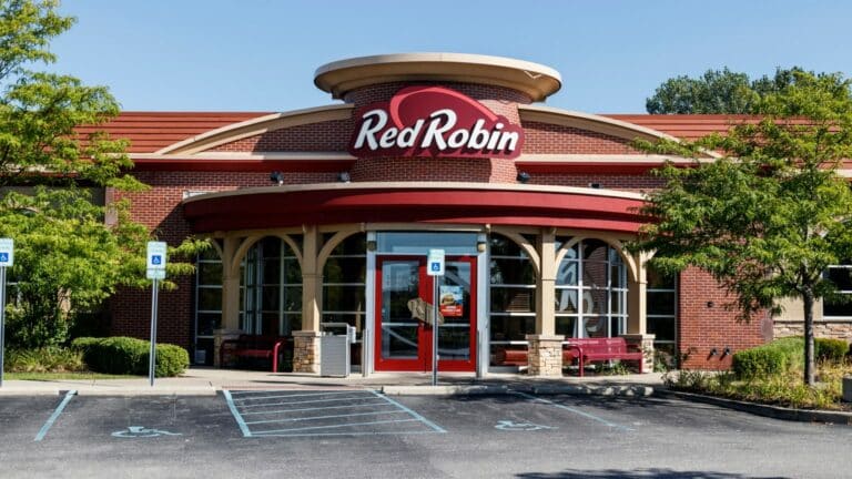 Red Robin franchised restaurant