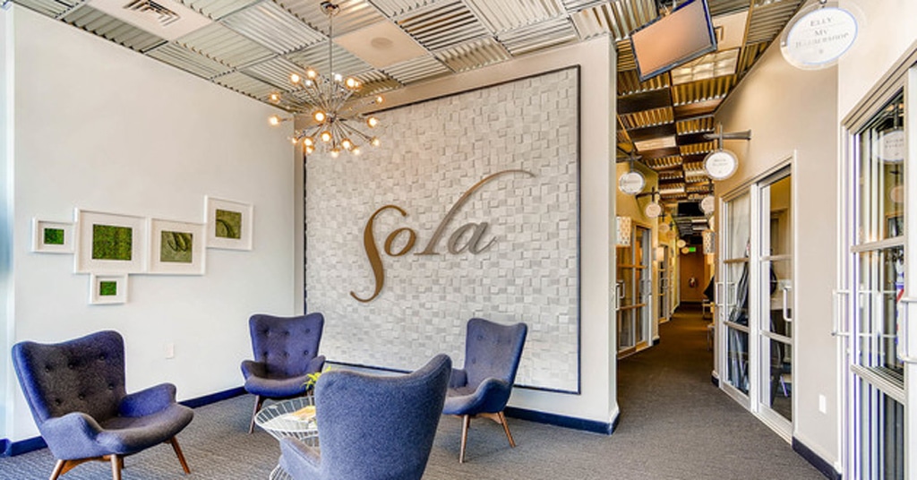 Sola Salon Studio franchise