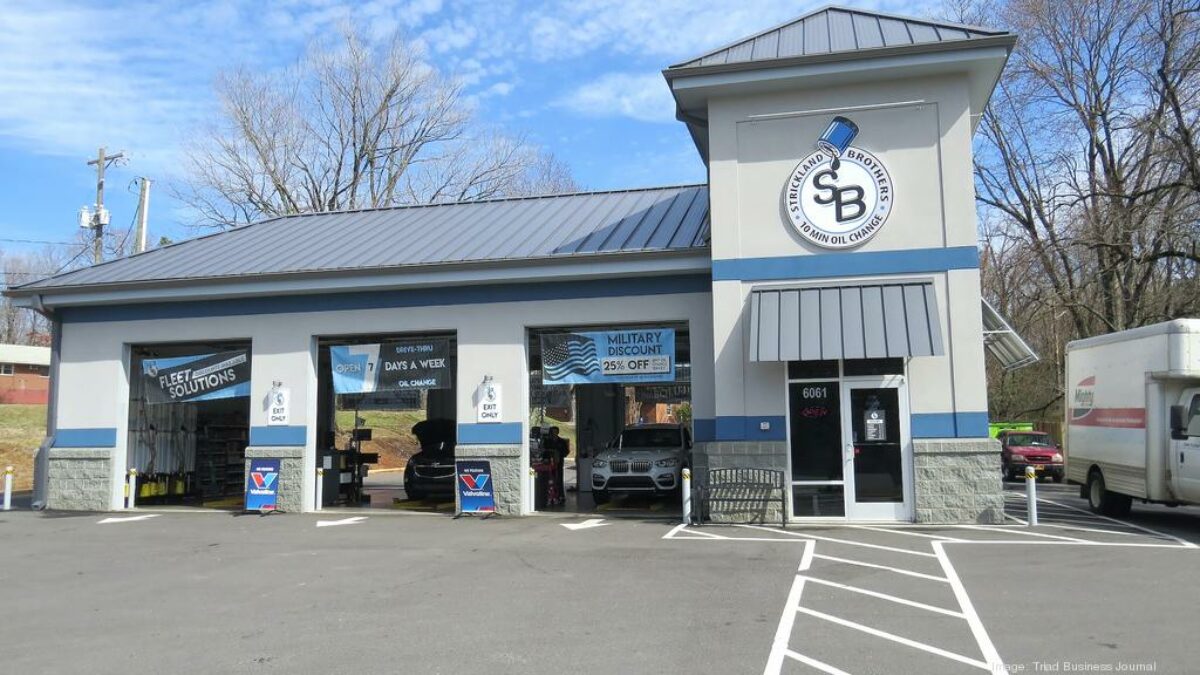 The 10 Best Oil Change Franchises in the USA (2024)