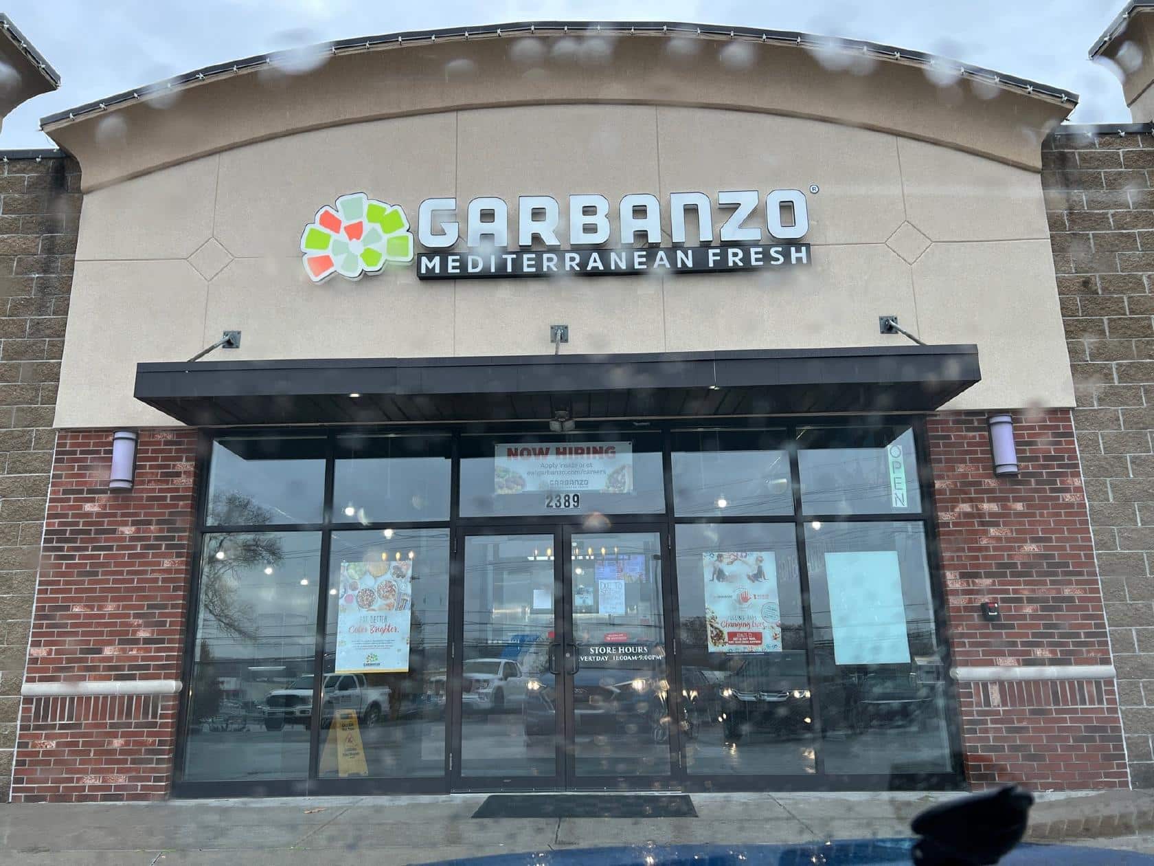 Garbanzo Mediterranean Fresh Franchise Sales, Costs & Profits