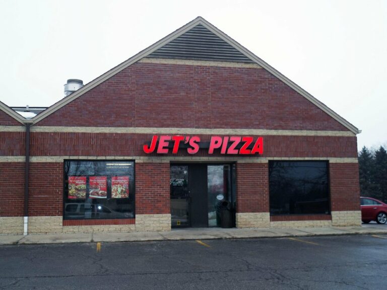 Jet's Pizza Franchise