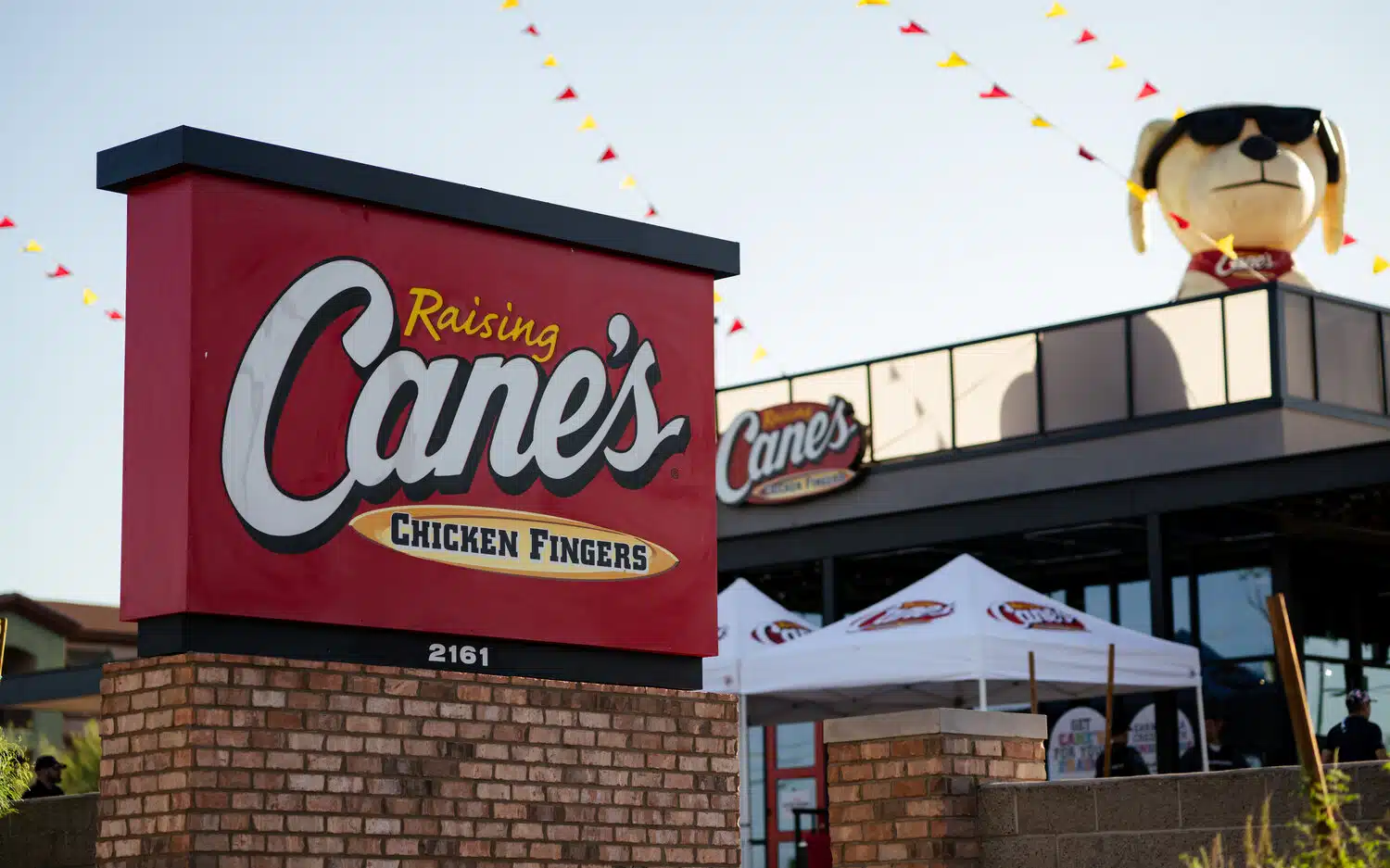 Raising Cane&rsquo;s Franchise FDD, Profits &amp; Costs (2025)