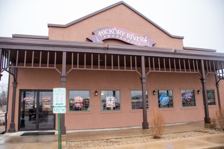 Hickory River Smokehouse franchise