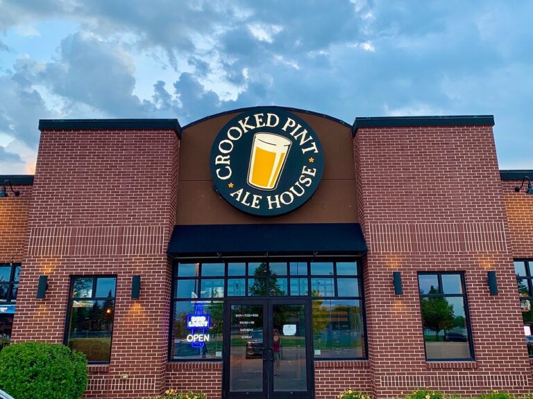 Crooked Pint Ale House franchise