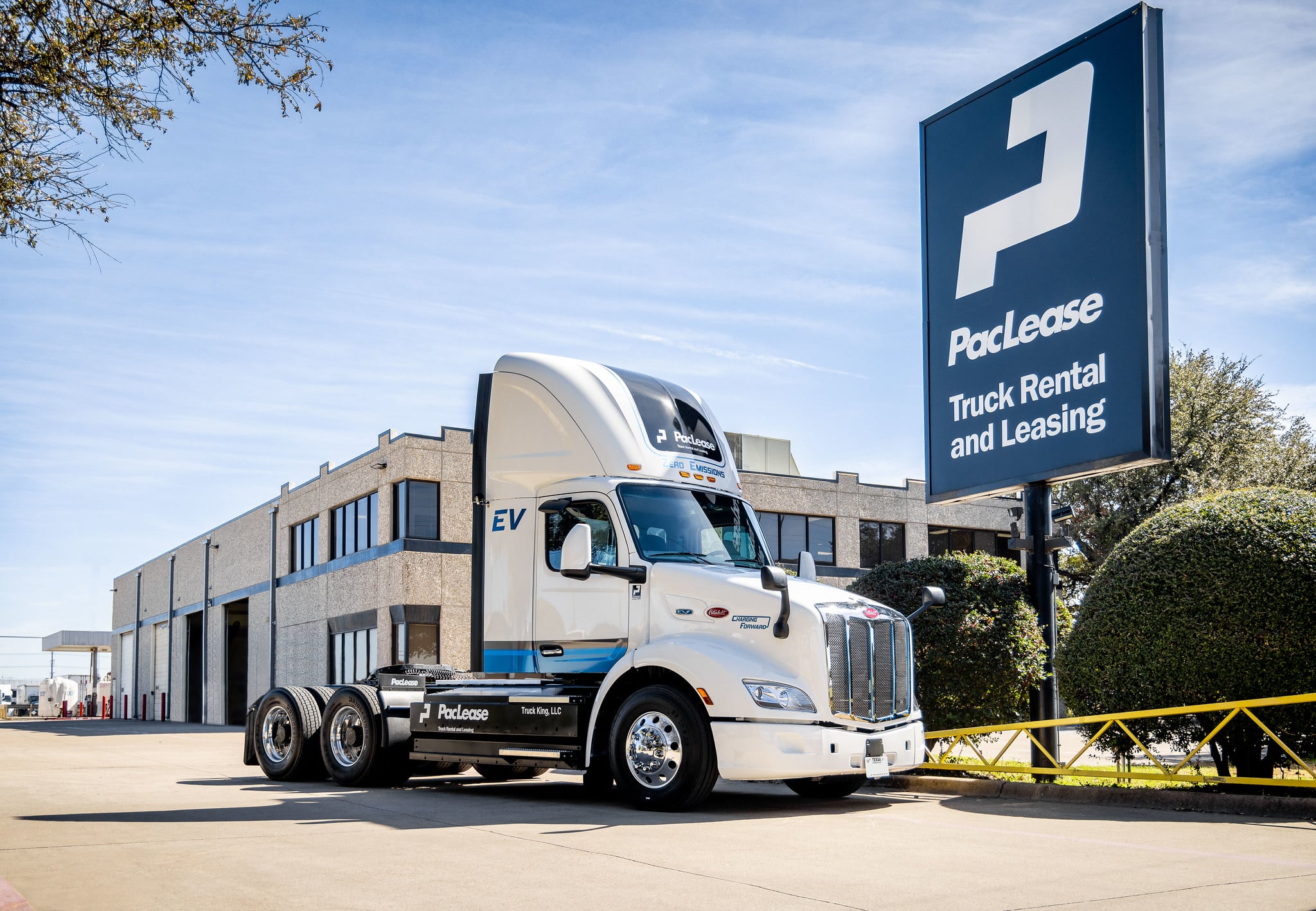 PacLease franchise