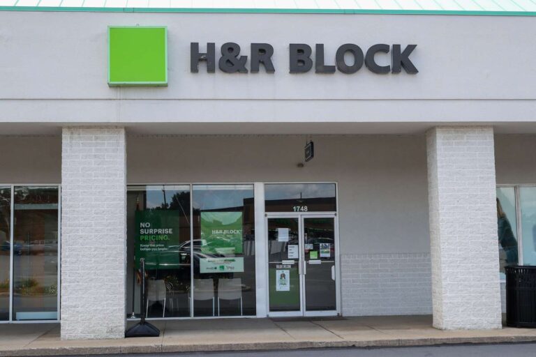 H&R Block franchise