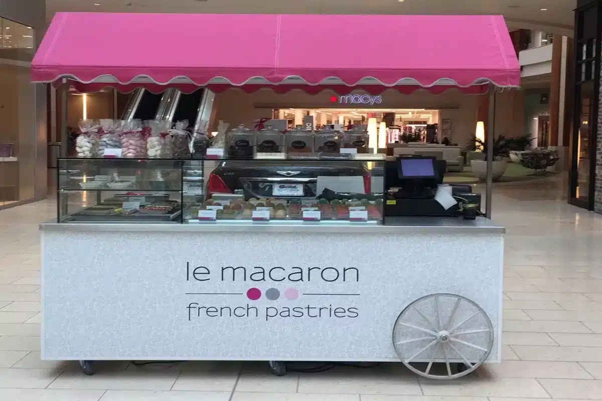 Le Macaron French Pastries franchise