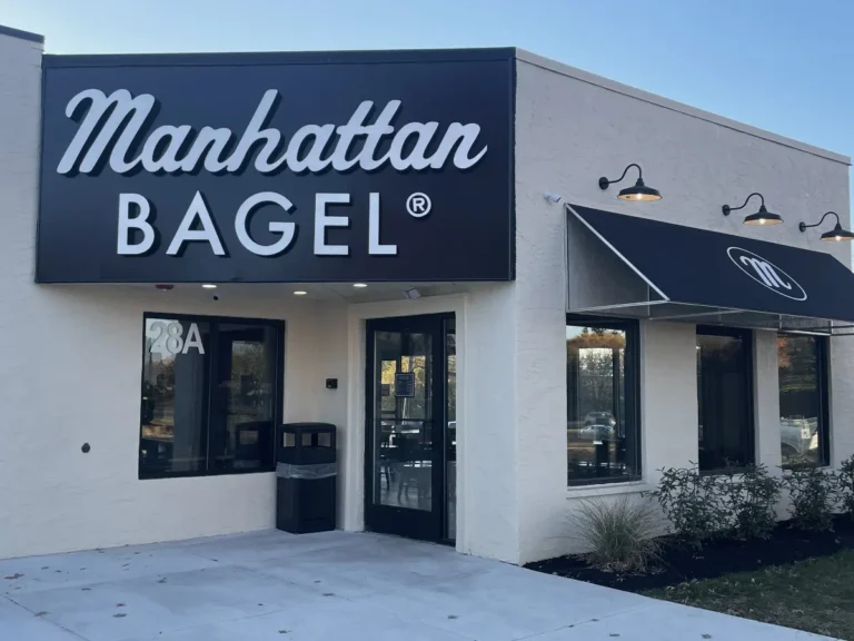 Manhattan Bagel franchise