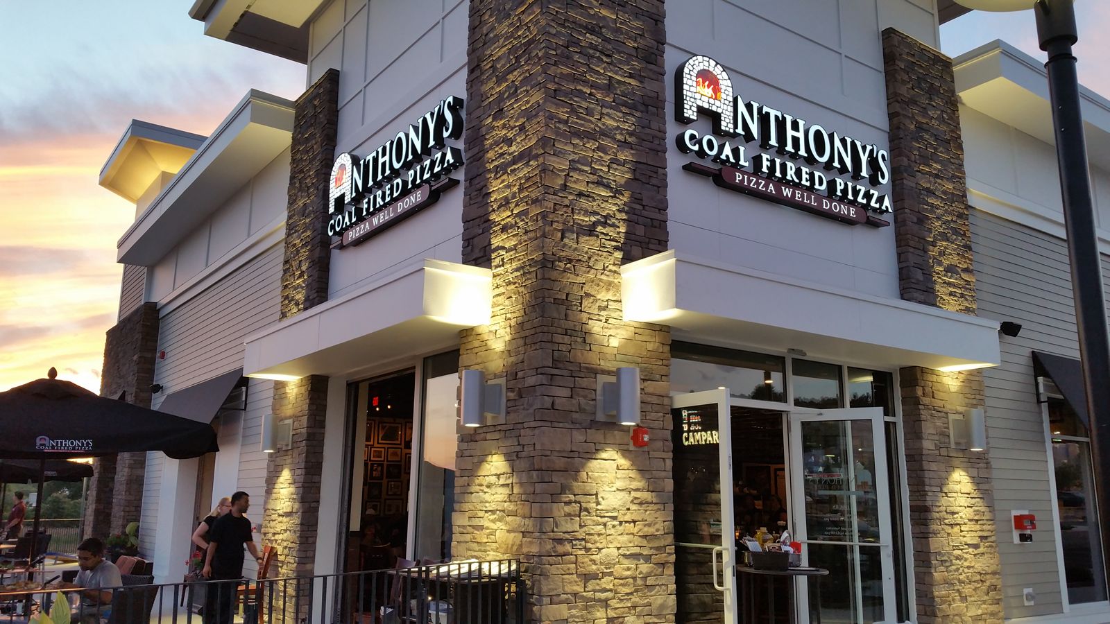 Anthony's Coal Fired Pizza & Wings franchise.